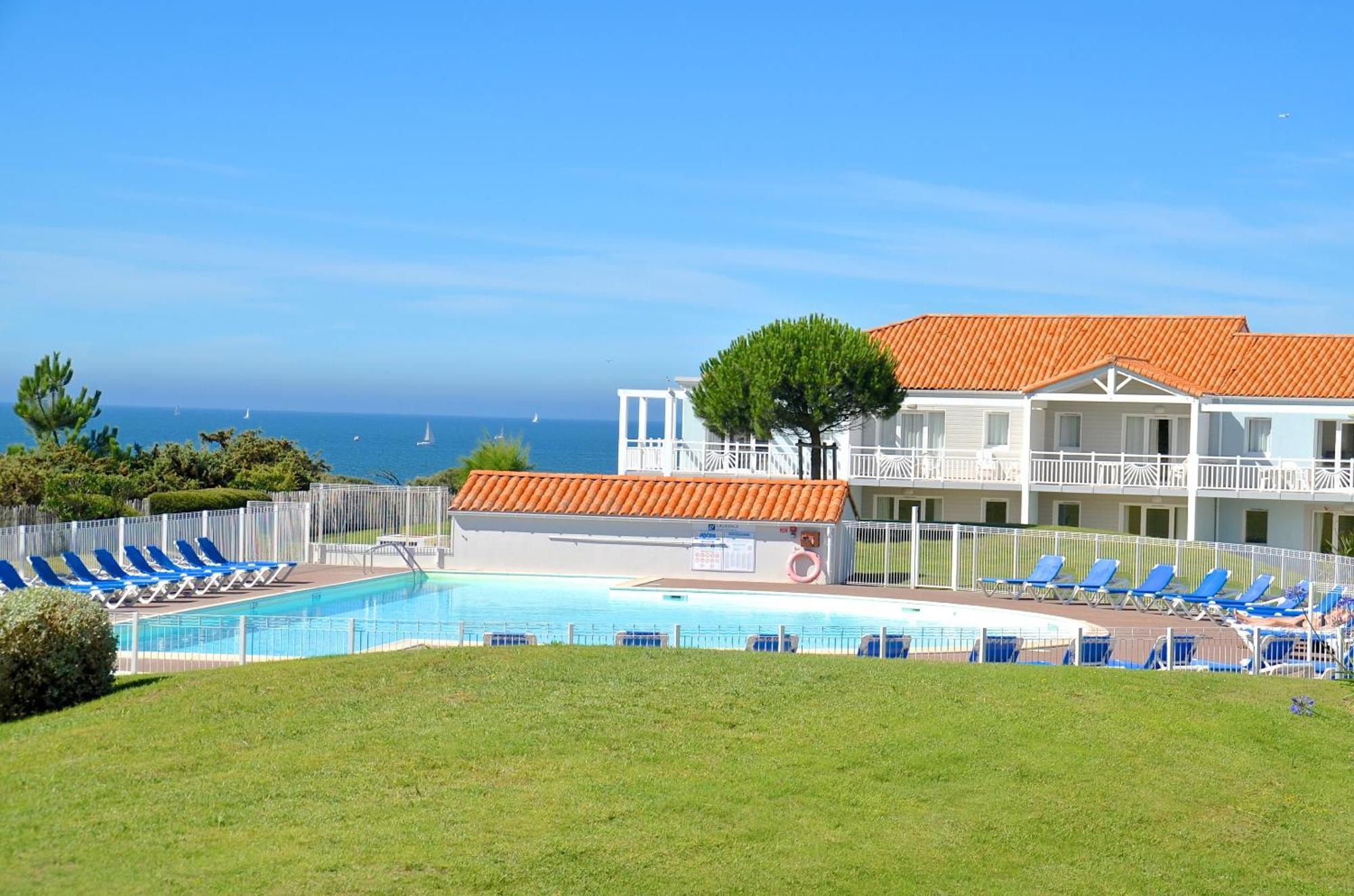 Appartements Front De Mer Sables D'Olonne Les Sables-dʼOlonne Exteriör bild