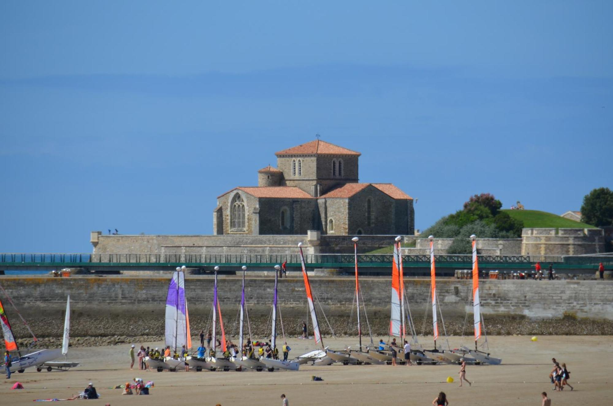 Appartements Front De Mer Sables D'Olonne Les Sables-dʼOlonne Exteriör bild